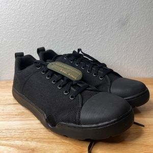 Altama Maritime- Low Black Size 10